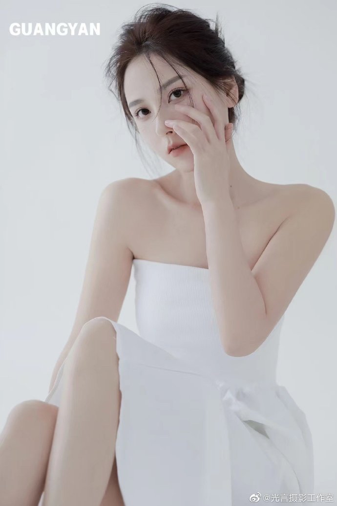 CCTV-1历史巨作《江海潮生》开播，何冰王鸥主演，收视榜登顶